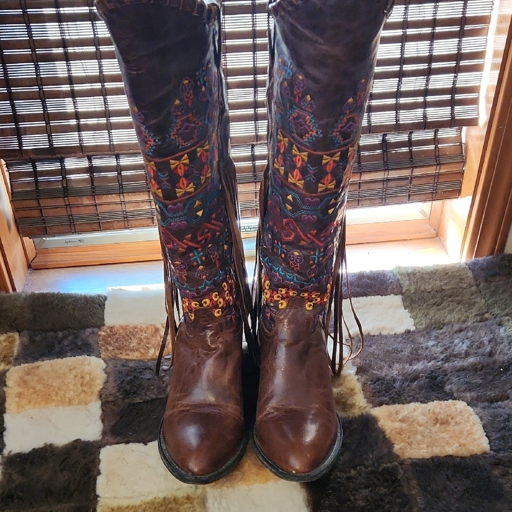 Johnny Ringo Cowboy boots with Bohemian Embroidered Brown Leather Boots